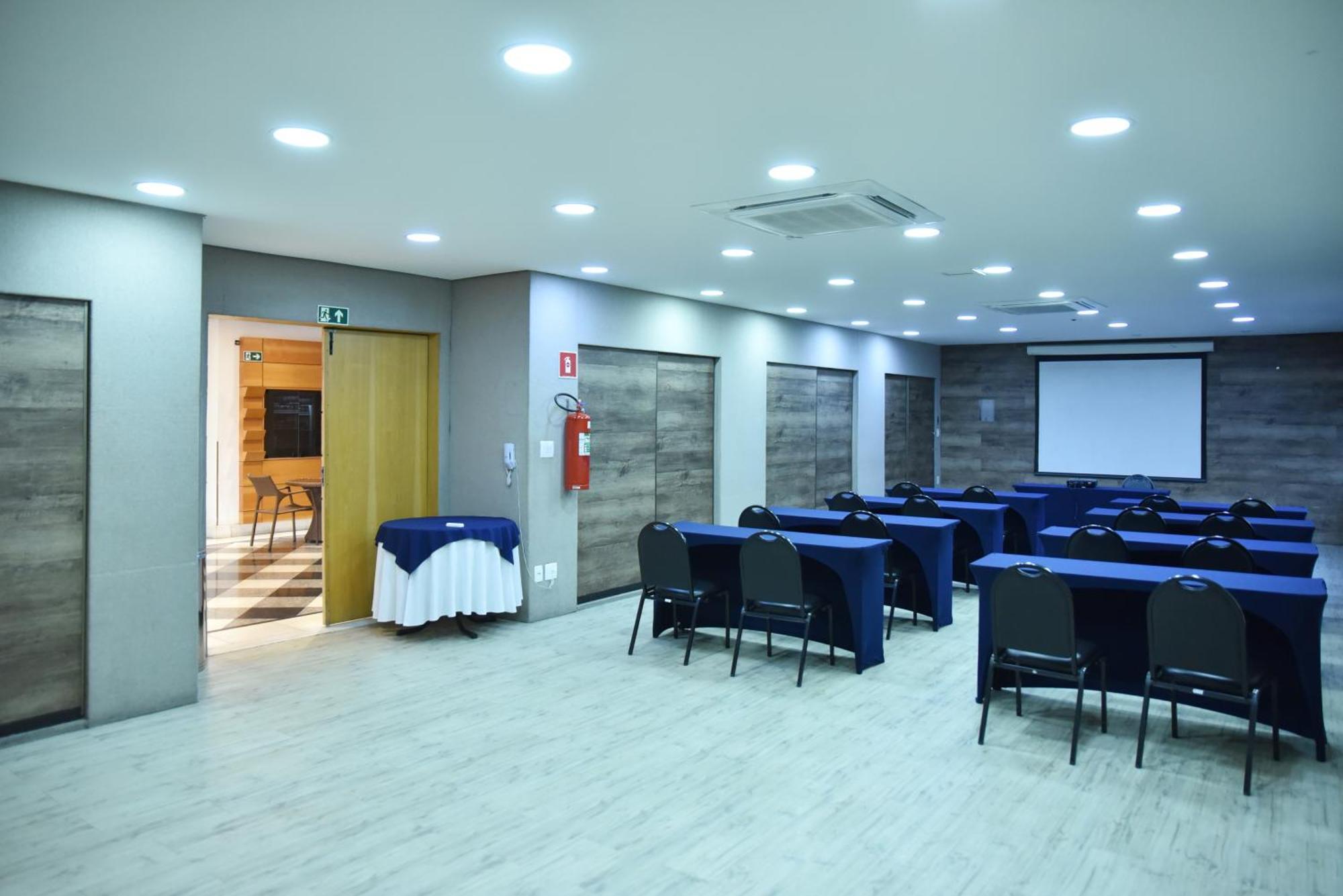 Apart-hotel Plaza Small Town Flat 4*