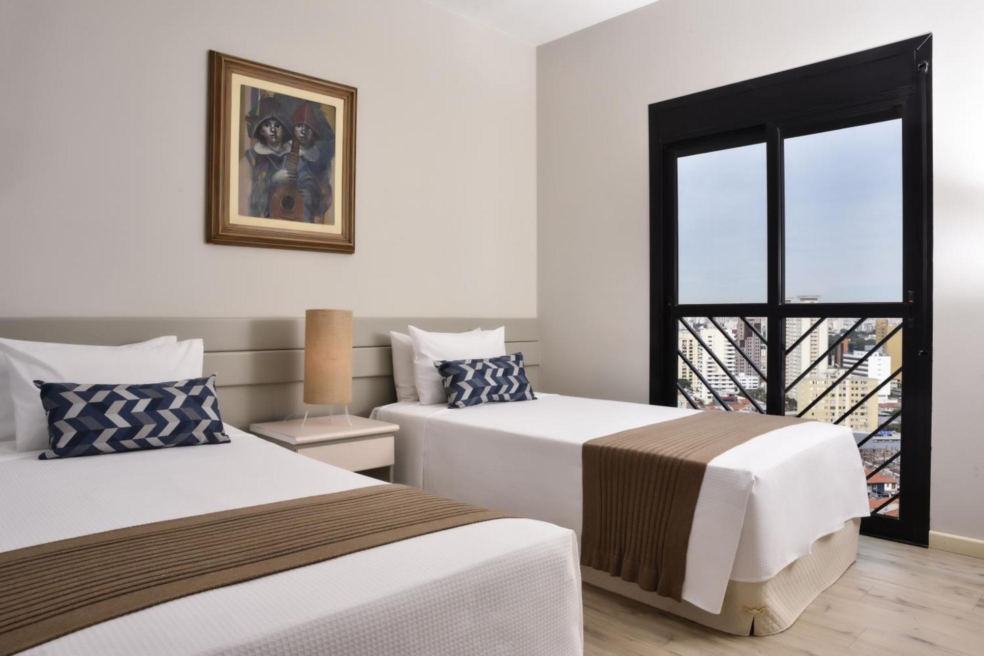 Apart-hotel Plaza Small Town Flat 4*